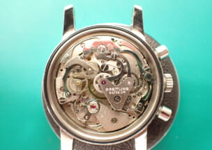 ブライトリング ダトラ 搭載ムーブメントはCal.7734です。