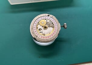 ブライトリング ダトラ 針･ダイアルを外したところです｡