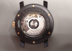 ブルガリ ブルガリ・ブルガリカーボンゴールド ②時計の背面画像